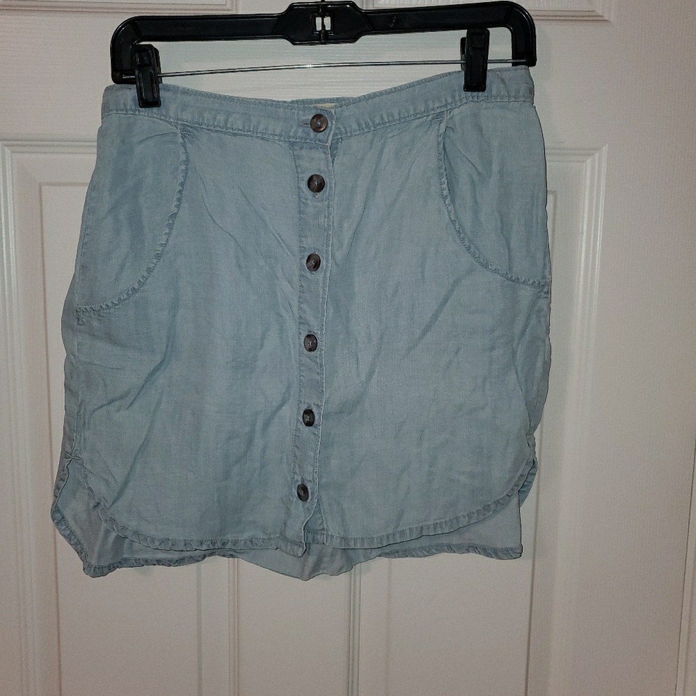 CLOTH AND STONE SOFT JEAN SKIRT- button up